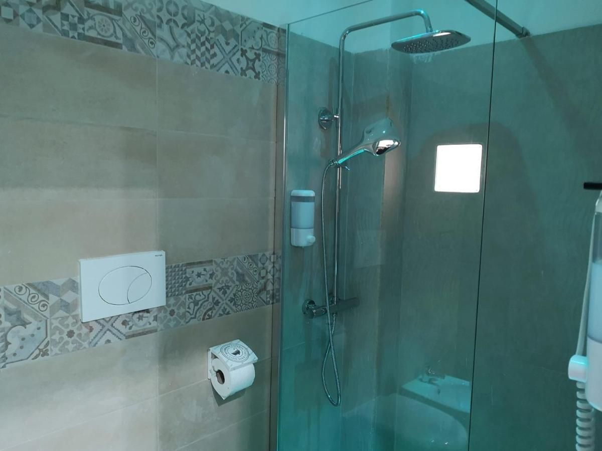 Il Faro 17 Bed & Breakfast Taranto Exterior photo