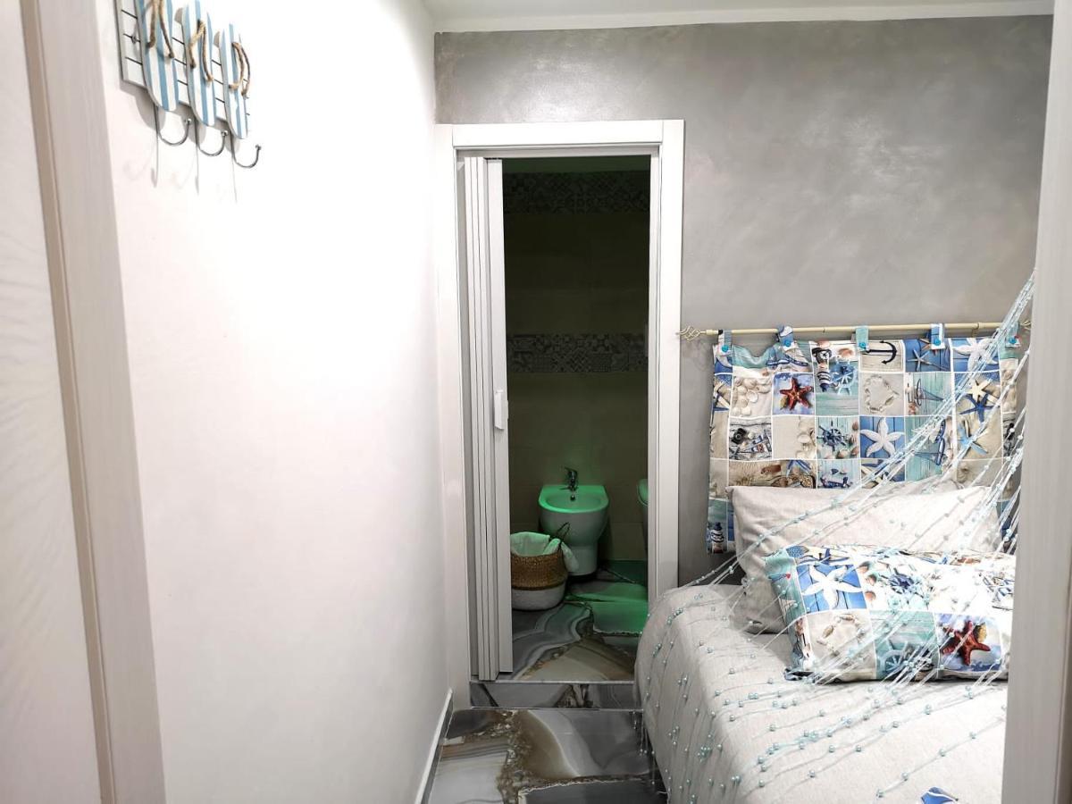 Il Faro 17 Bed & Breakfast Taranto Exterior photo